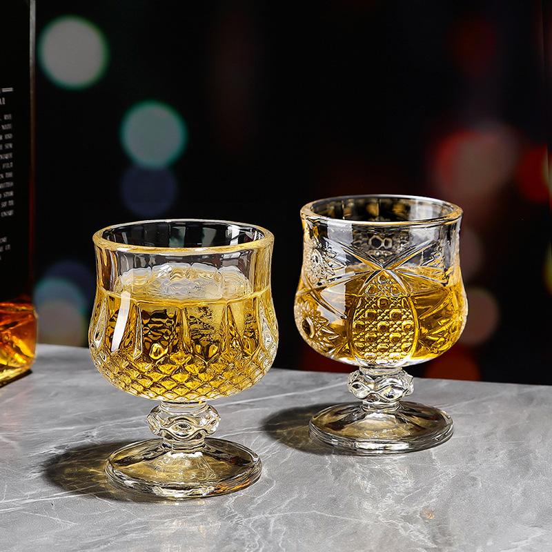 50ml SGlass Retro Engraved Glass Cup 2pcs Small Red Wine Cup Diamond Cocktail Beer Mugs Sunflower Patterned High Footed Mug