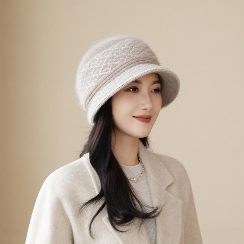 Autumn And Winter Women'S Purple Knitted Hat Scarf Set, Short-Brimmed Hat, High-Necked Scarf, A Must For Warm And Fashionable Temperament