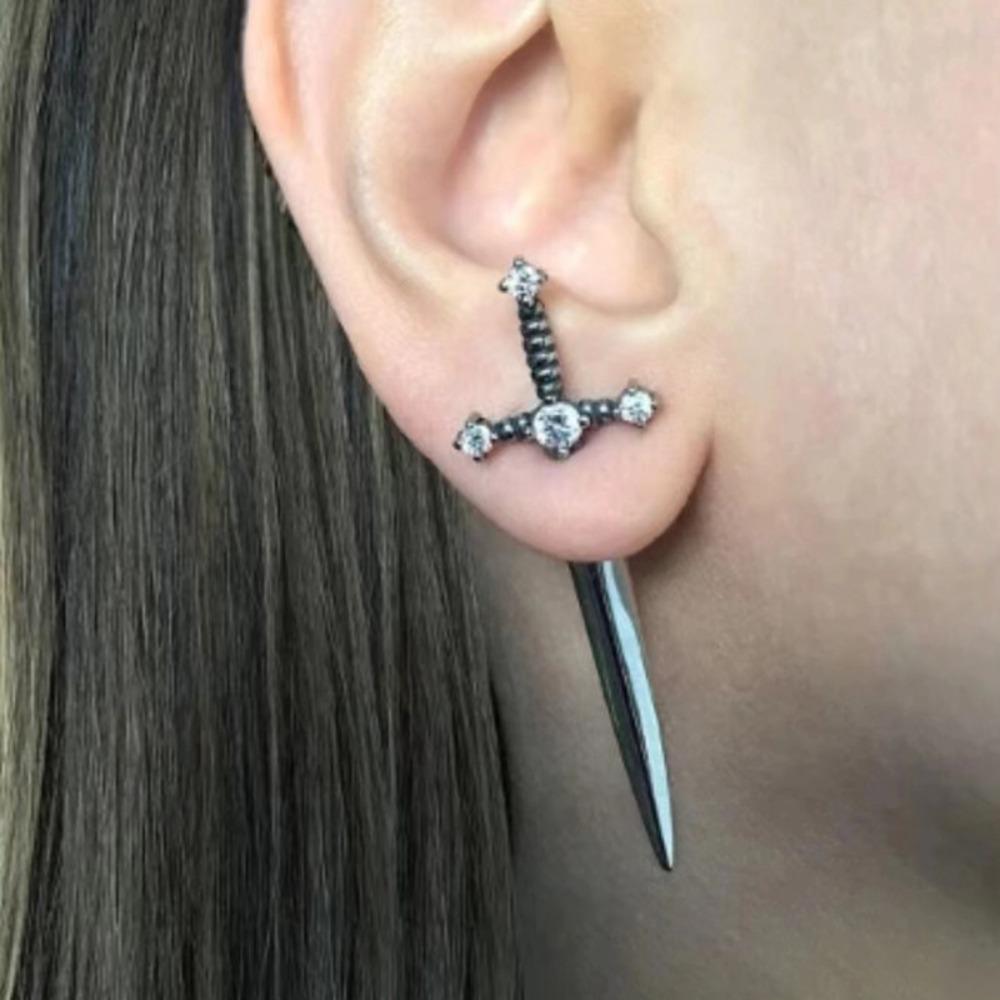 Gothic Sword Kinitial Ladies Stud Earrings Retro Crystal Diamond Dagger Earrings