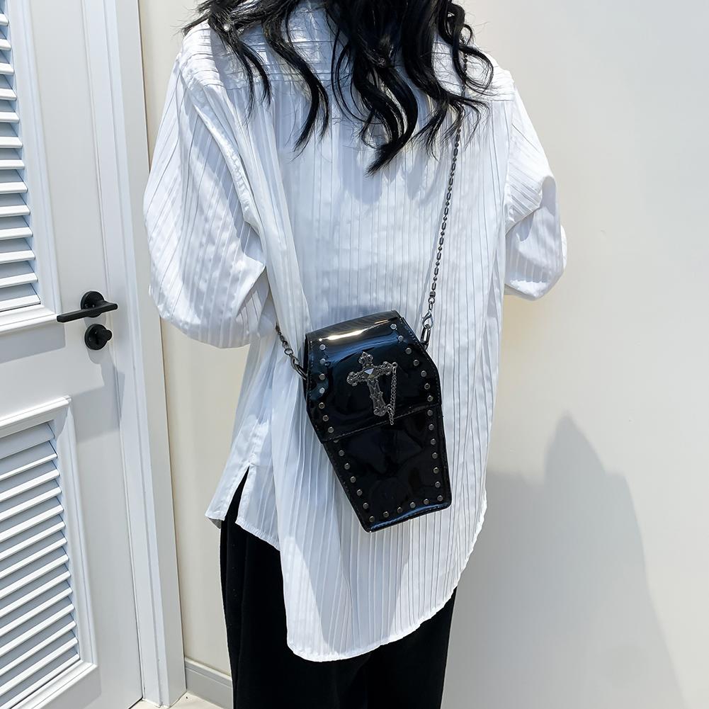 2025 Novelty Coffin Shape Purse Halloween PVC Clear Jelly Chain Crossbody Bag Stadium Approved Phone Bag Punk Retro Shoulder Bag