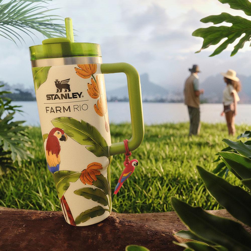 STANLEY Quencher H2.0 FlowState Tumbler 887ml Tropical Destiny  – FARM Rio Collaboration Limited Edition