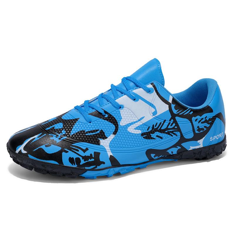 New Anti-Slip Spiked Soccer Boots Professional Sports Training Sneakers Low Top Youth Sneakers