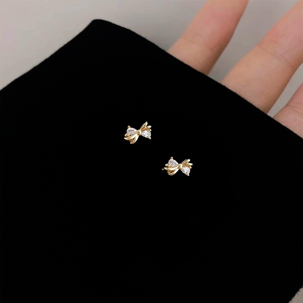 Mini Version Bow Earrings 1 pair