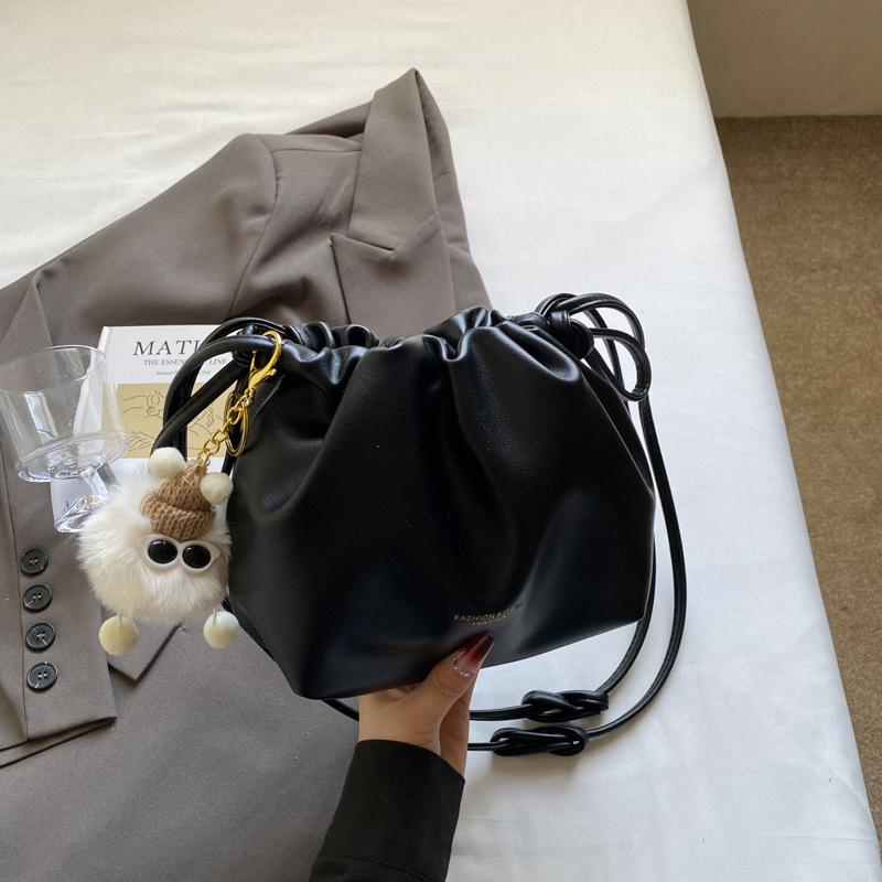 Borsa a Spalla Pieghettata con Coulisse Borsa di Lusso Fashi Pelle Morbida Design di Nicchia Versatile Casual Borsa a Secchiello di Fascia Alta per Donne