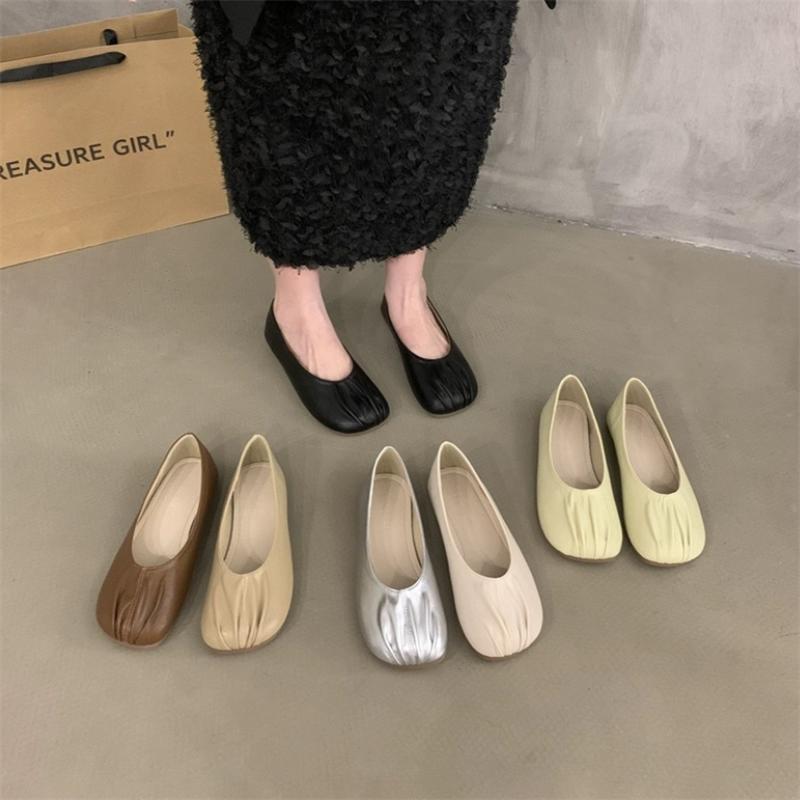 Fashion Flat Shoes Women Round Toe Pleated Slip on Ballerinas Flats Lazy Loafers Moccasins Ladies Soft Bottom Comfort Casual Flats Shoes