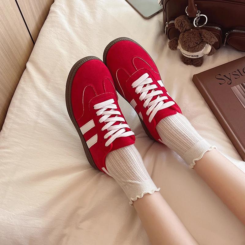 New Women Sneakers Red Women Shoes Soft-soled Casual Sport Shoes Ladies Outdoor Running Vulcanized Shoes Women Zapatillas Mujer