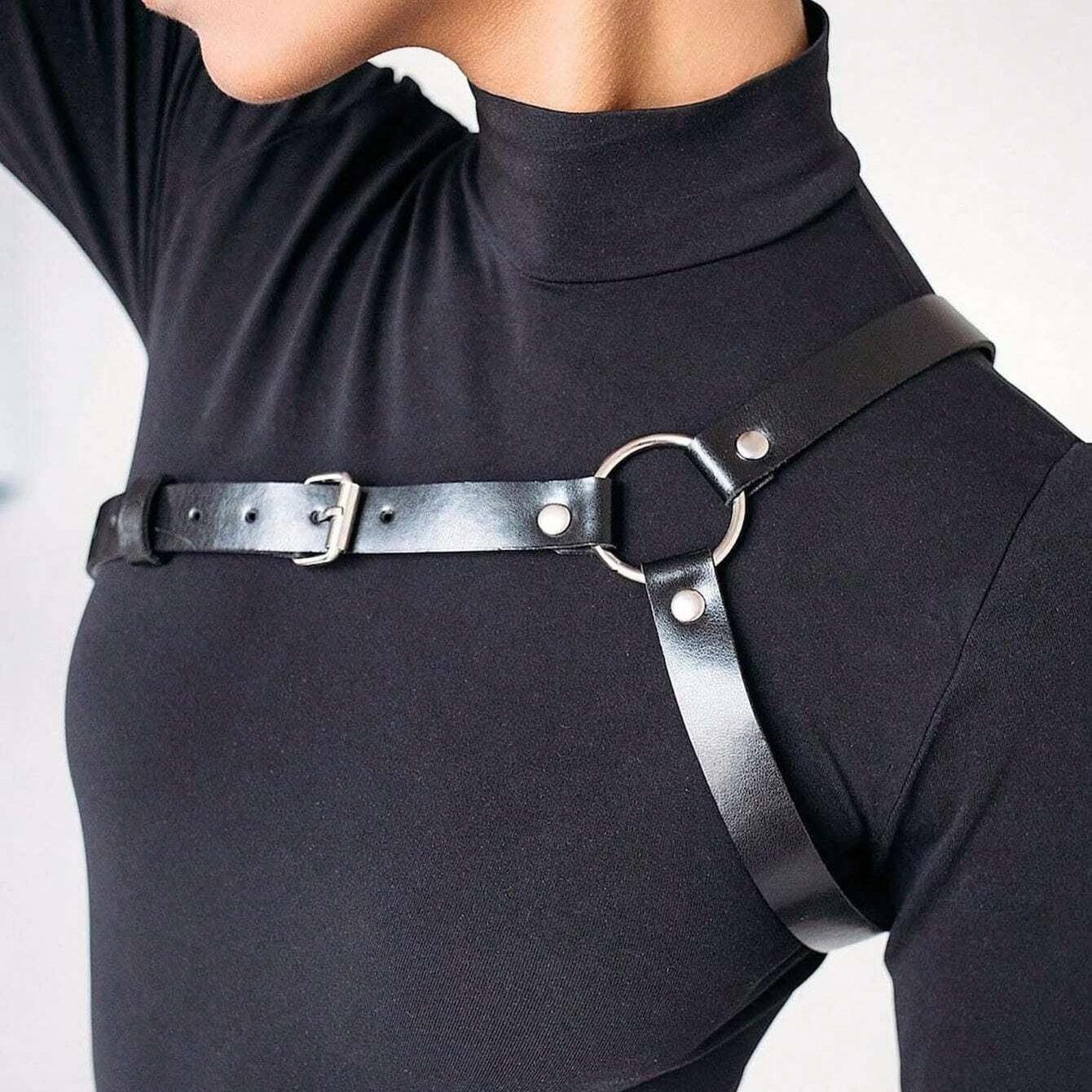 

Модный женский ремень-портупея из искусственной кожи на одно плечо, готический панк-меч, портупея для тела, декоративный фестивальный ремень-клетка ONE SIZE