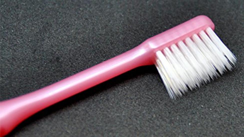 Toothbrush Designed by Toothbrush Craftsman Shigeji Tanabe: Easy-to-use Toothbrush for People In Their 40s and Older, Tapered Bristles, 6-pack X 2