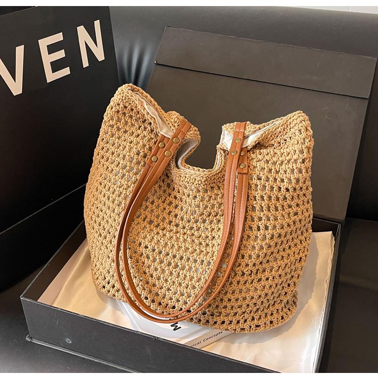 

Literary hand-woven bag, seaside vacation wind beach bag, women s bag, large-capacity simple and versatile straw bag хакі