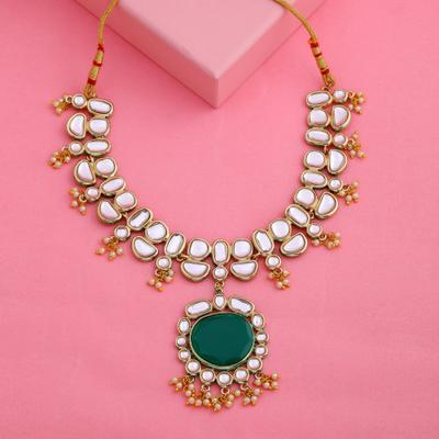 Collar tradicional Kundan Polki de cristal bañado en oro