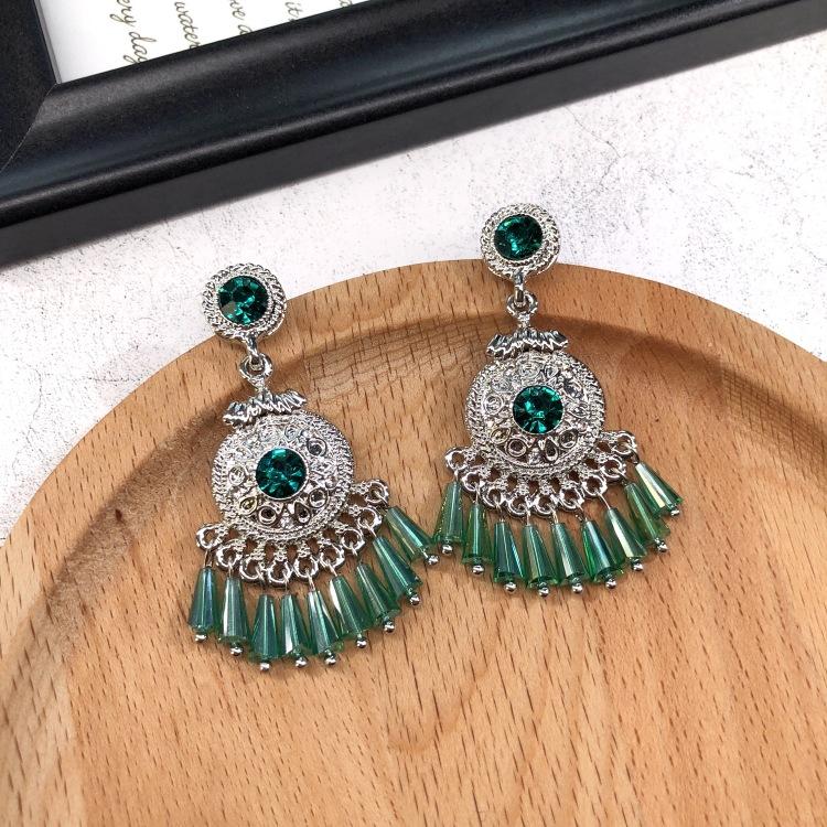 

Премиальные серьги-пусеты с бахромой из ретро-кристаллов, женские простые темпераментные универсальные серьги для личности, барочные украшения для ушей