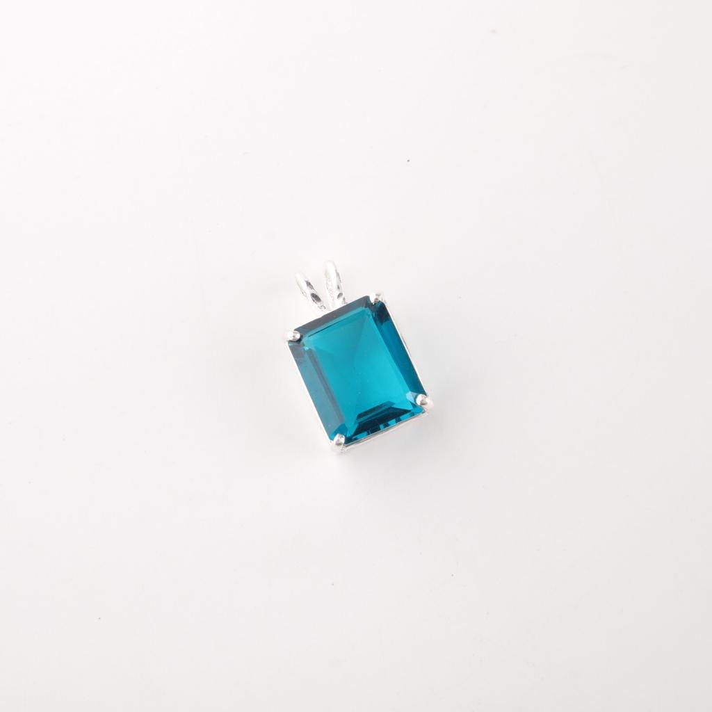 Natural Apatite Gemstone 925 Sterling Silver Jewelry Handcrafted Pendant 0.69" PP-58-4
