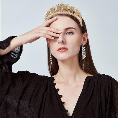 Bride and Bridesmaid Pearl Rhinestone Leaf Hair Crown Crown Alloy Pearl Princess Catwalk Jewelry