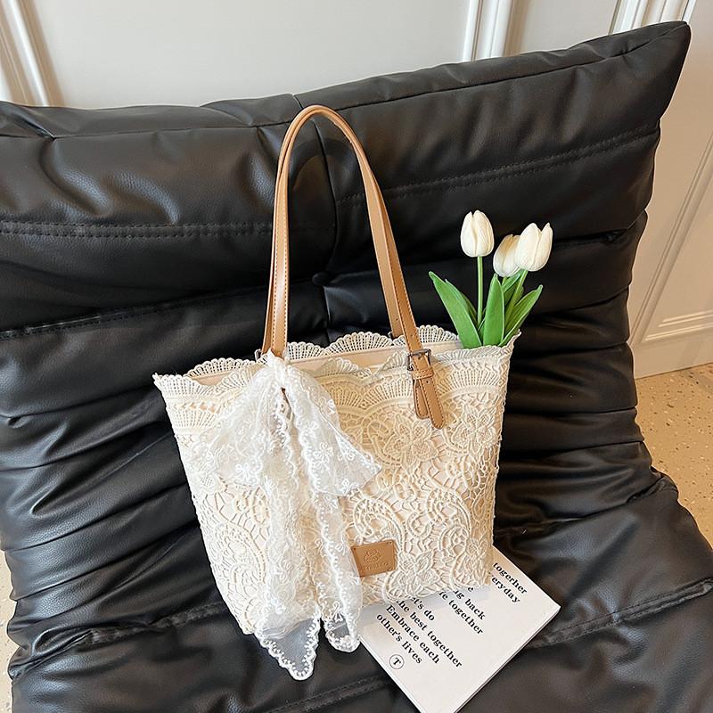 Gentle Lace Pattern Bag For Summer Daily Use With Large Capacity And Stylish Design