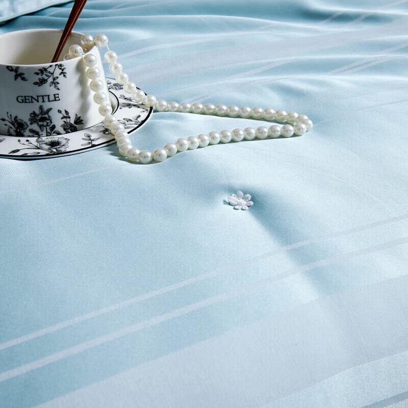 Yalu Modal Jacquard Silk Quilt