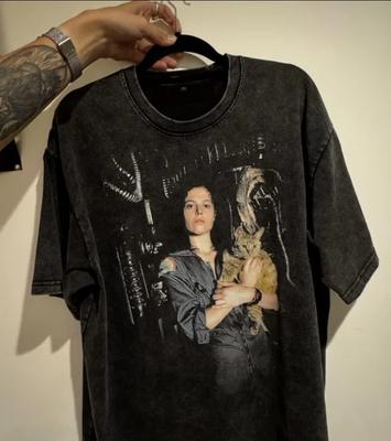 NEW ! Alien Movie Vintage Washed Tee  Size S-4XL Unisex T-Shirt