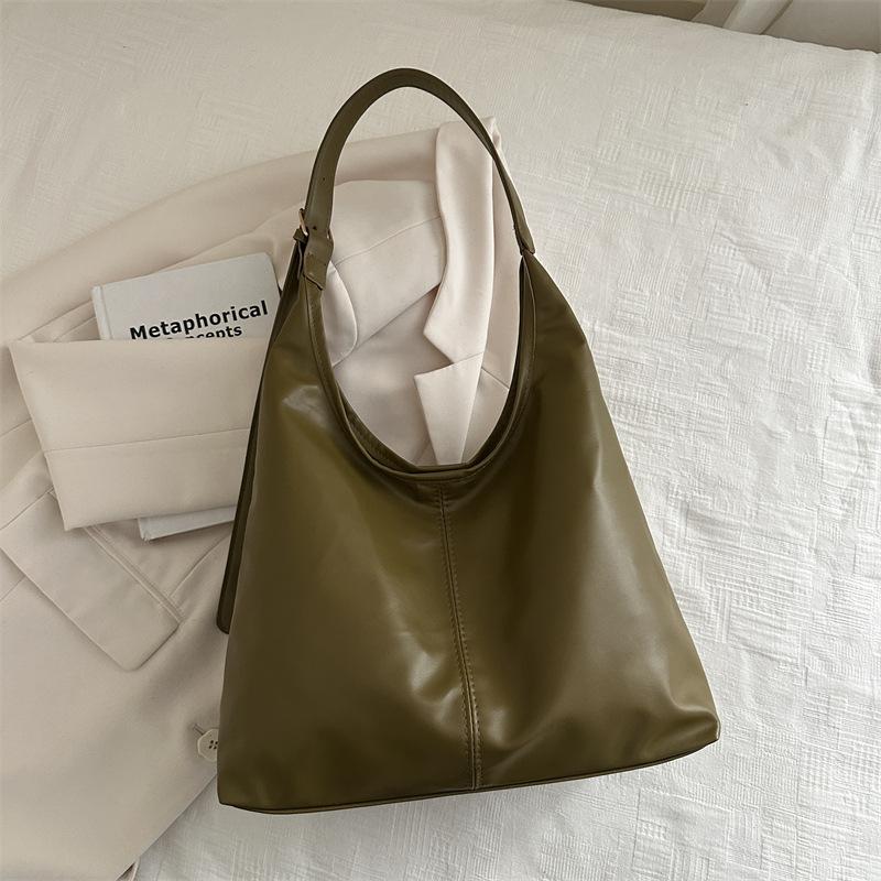 Light Luxury Lazy Style Underarm Tote Bag Winter New Niche Design Shoulder Bag Simple Casual Commuter Bag