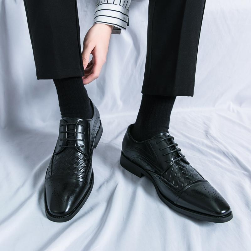 Britain Gentleman Fashion New Men Pointed Black Brown Lace Up Casual Shoes New Male Formal Wedding Dress Footwear Zapatos Hombre