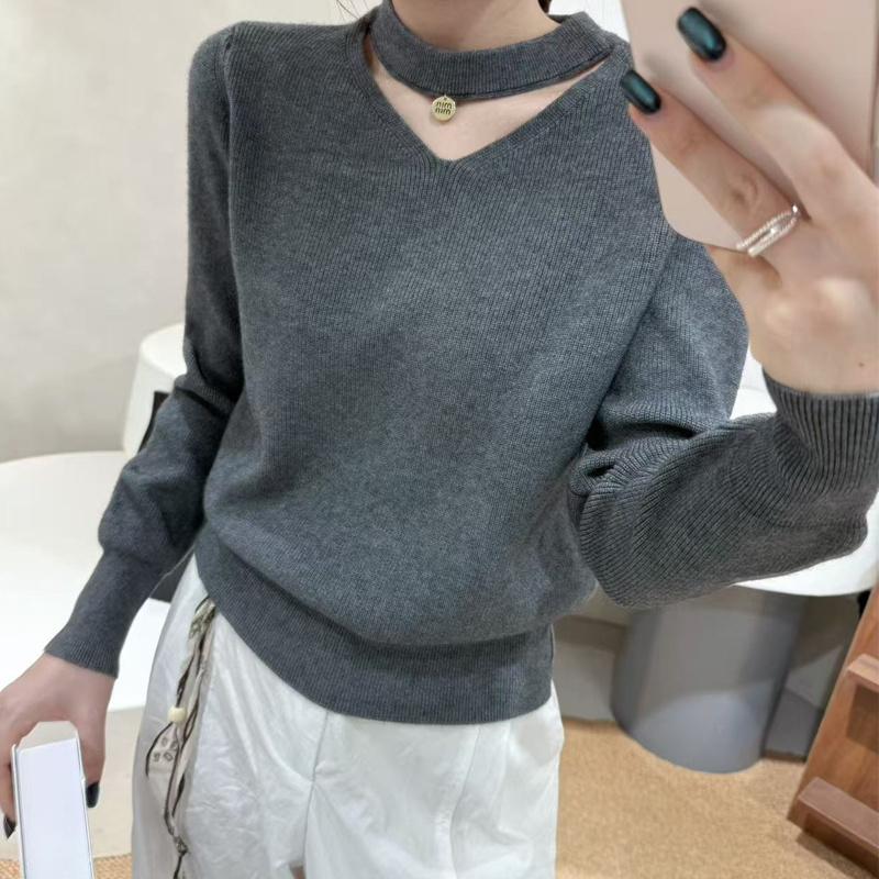 26 Spring style hanging neck V-neck slimming knitted fashionable sweater versatile knitted sweater for women