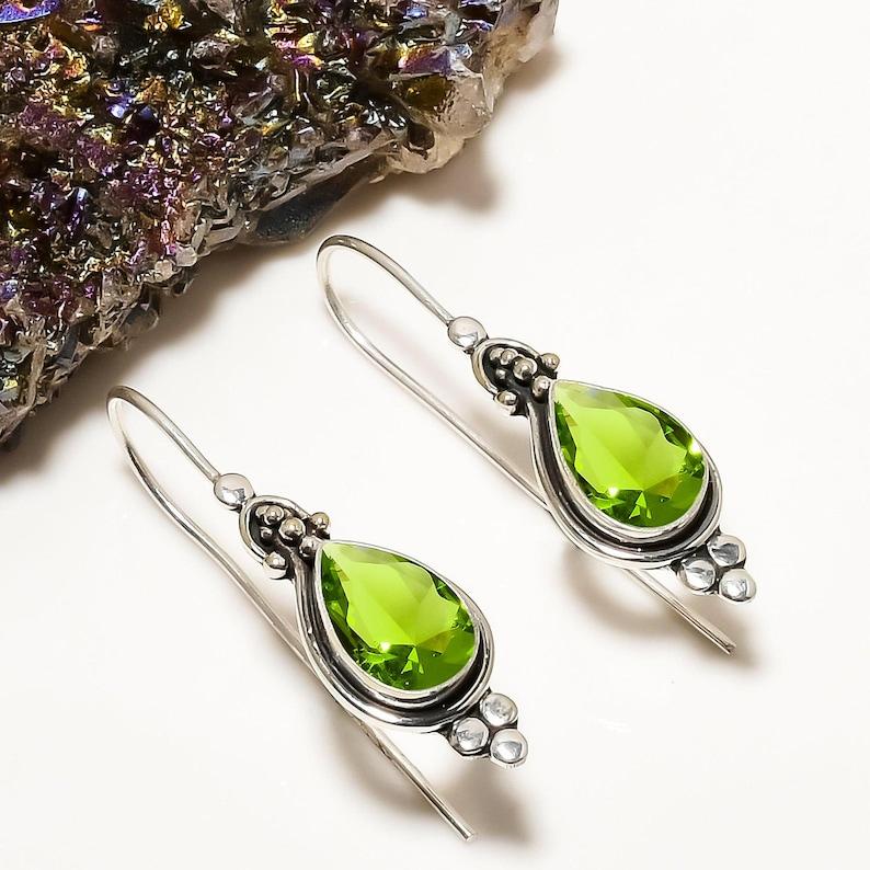 Solid 925 Sterling Silver Peridot gemstone Women Dangle Handmade Boho Designer Partywear Earring