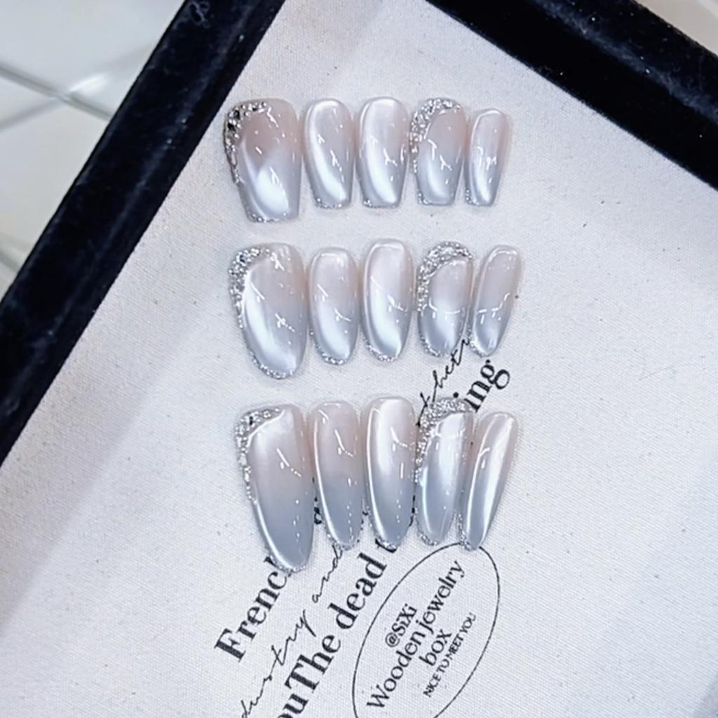 Pure Hand-dressed Armor Spring and Summer New Sea Salt Moonlight Ice-transparent Cat Eye Pure Lustful Nail Sticker