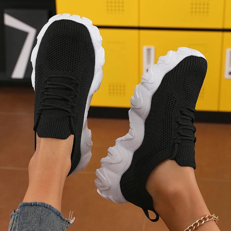 Women's Sports Shoes Comfortable Lightweight Mesh Breathable Trendy Flat Shoes Solid Color Summer Fitness Womens Hiking Shoes