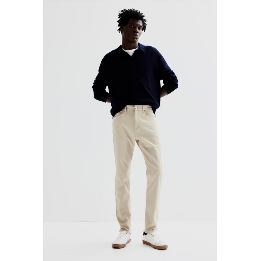 

Брюки HM Slim fit из хлопкового твила светло-бежевого цвета