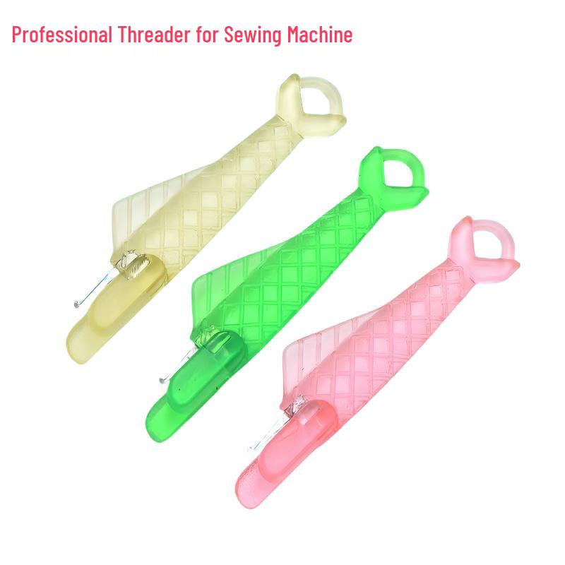 

Пластиковый инструмент для вдевания нитки в швейную иглу в форме рыбки Small Fish Threader [Mixed Color]