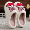 Mode Niedlich Frucht Kirsche Warme Baumwollpantoffeln Damen Winter Mode Schleife Plüsch Pantoletten Frau Mix Farbe Rutschfest Hausschuhe Mujer