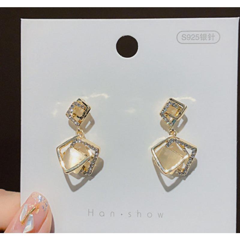 Silver Needle Opal Earrings Love Flower High-end Stud Earrings Earrings Pendants Niche Earrings Jewelry