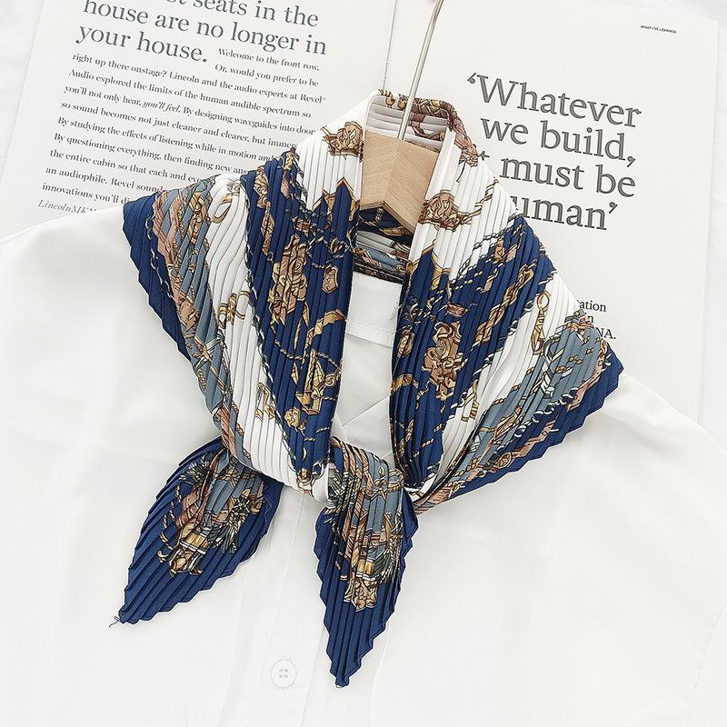 Retro Color Block Crinkled Square Scarf - 70cm Pleated Neckerchief in Imitation Silk for Women