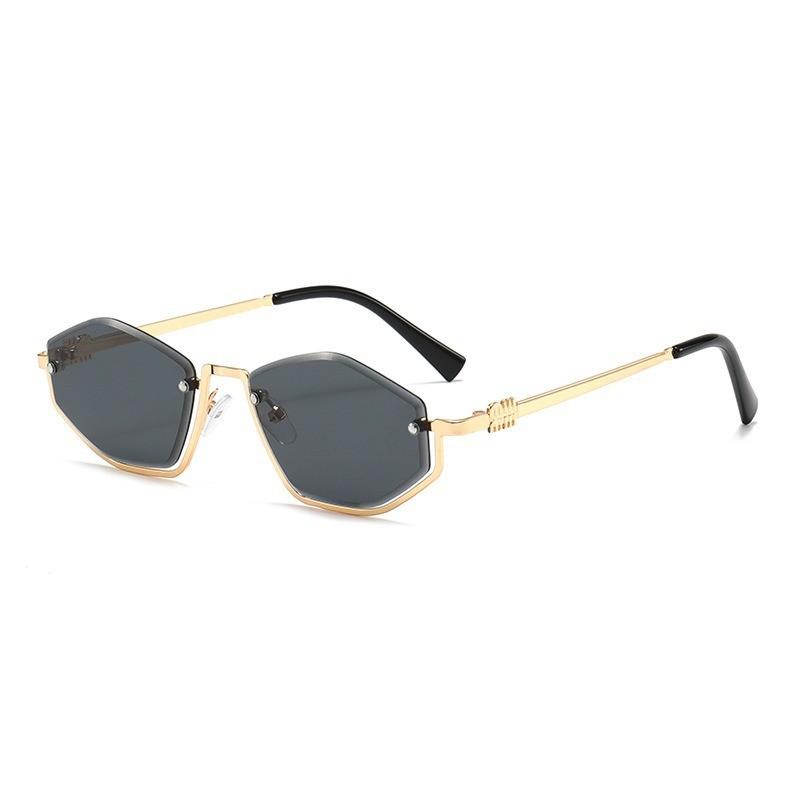 

2025 Winter Metal Halfframe Sunglasses With Polycarbonate Lenses For Travel And Stage Performance GoldFrameBlackGray