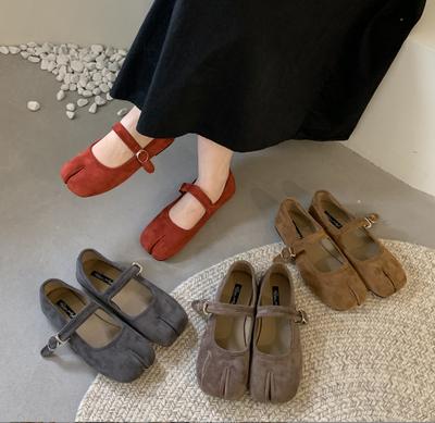 Móda 2025 Topánky Tabi Ninja v japonskom štýle Dámske Retro Semišové Balerínky s rozdeleným prstom Topánky do člna Femme Mary Jeans Mokasíny Balerínky