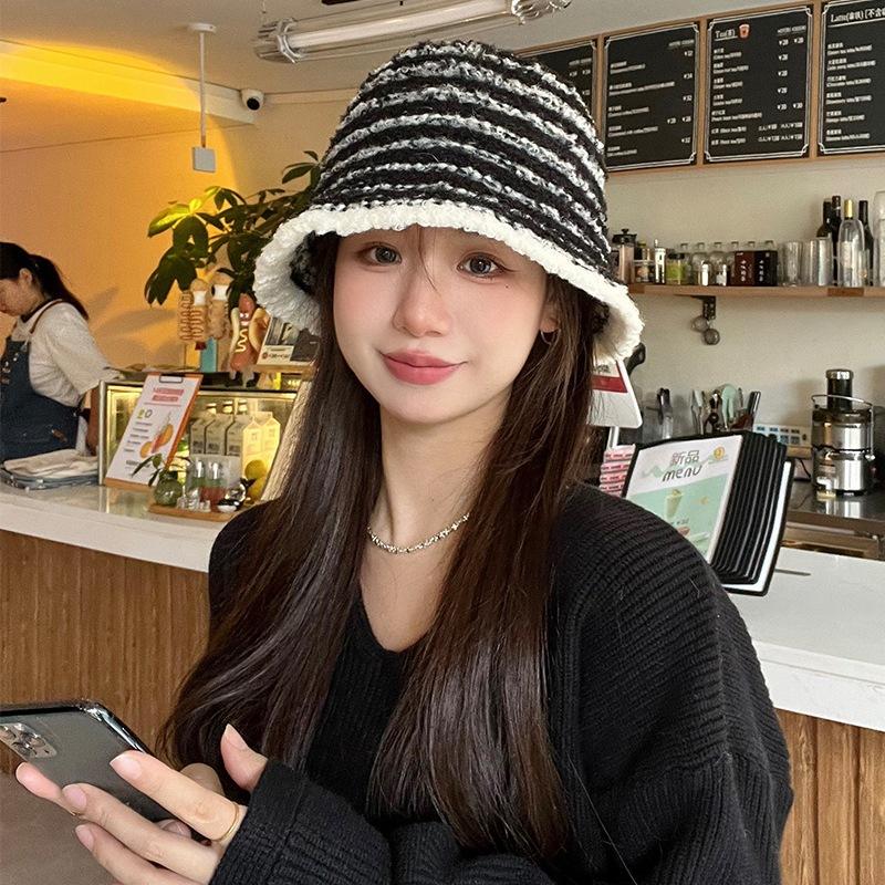Autumn and Winter Ins Plush Velvet Bucket Hat Women's Color blocked Striped Basin Hat Japanese Versatile Autumn and Winter Dome Fisherman Hat