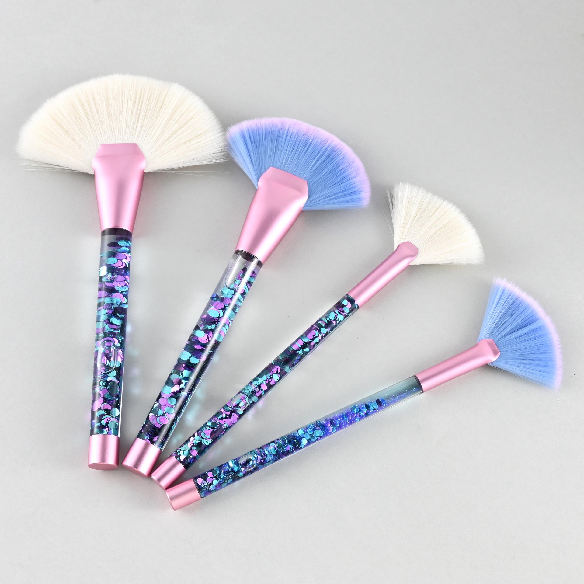 Crystal Handle Fan-Shaped Makeup Brush with Soft Bristles for Oil Flow and Exfoliation Small fan-shaped crystal handle [Blue bristles]