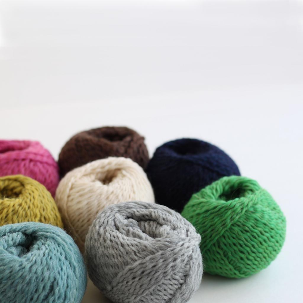 Yokota DARUMA Merino Wool Medium Pack of Yarn, Weight, Col. 9, Gray, 30g, Approx. 91m, 5, 01-6200