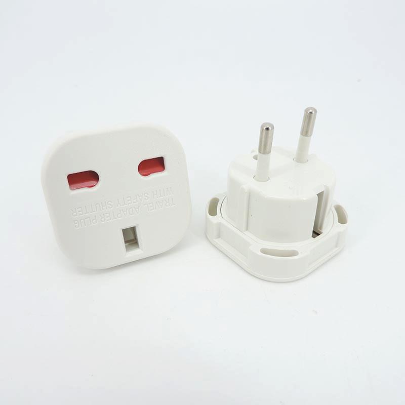 1pcs 3pcs EU Universal Plug UK to EU Converter Euro Travel power supply Adapter AC 250V Charger EU Plug British Scoket Outlet