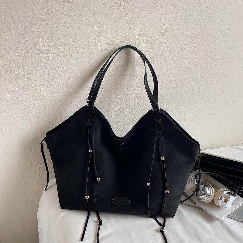 Retro Unterarmtasche mit großem Fassungsvermögen, Damentasche 2025 neue Pendler-Tragetasche, einfache Wildleder-Schultertasche