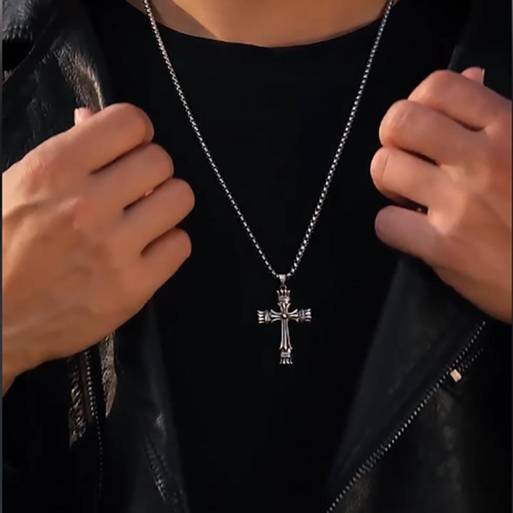 European and American Retro Engraved Cross Necklace, Men's Trendy Men's Ruffian Handsome High-end Thai Silver Crown Pendant