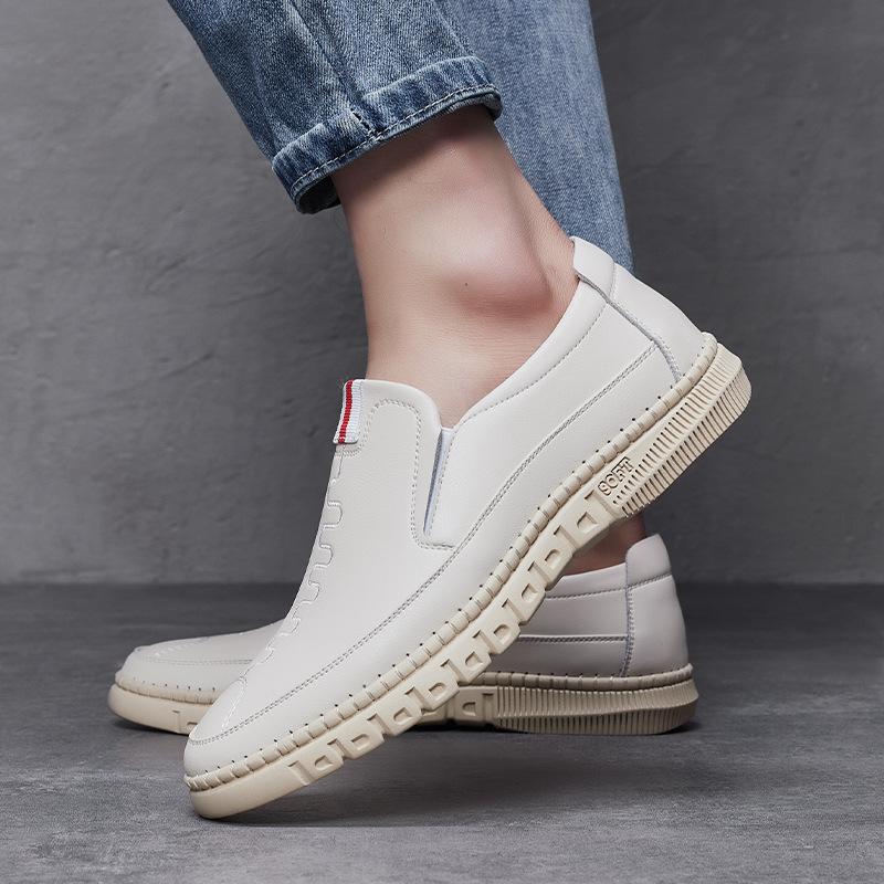 2025 Spring and Autumn New Men's Daily Casual Leather Shoes Men's Hand-stitched Genuine Leather Foot Cover Single Shoes Soft Leather 9709