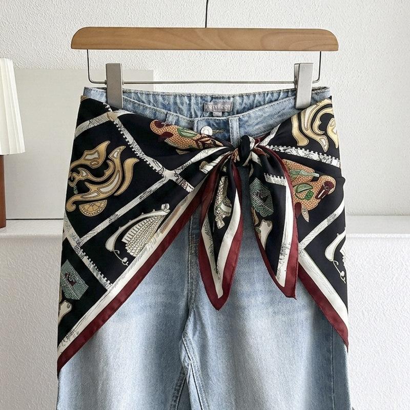 Spring and autumn green atmosphere floral triangle scarf girl versatile headscarf silk scarf small scarf shawl decorative fart curtain