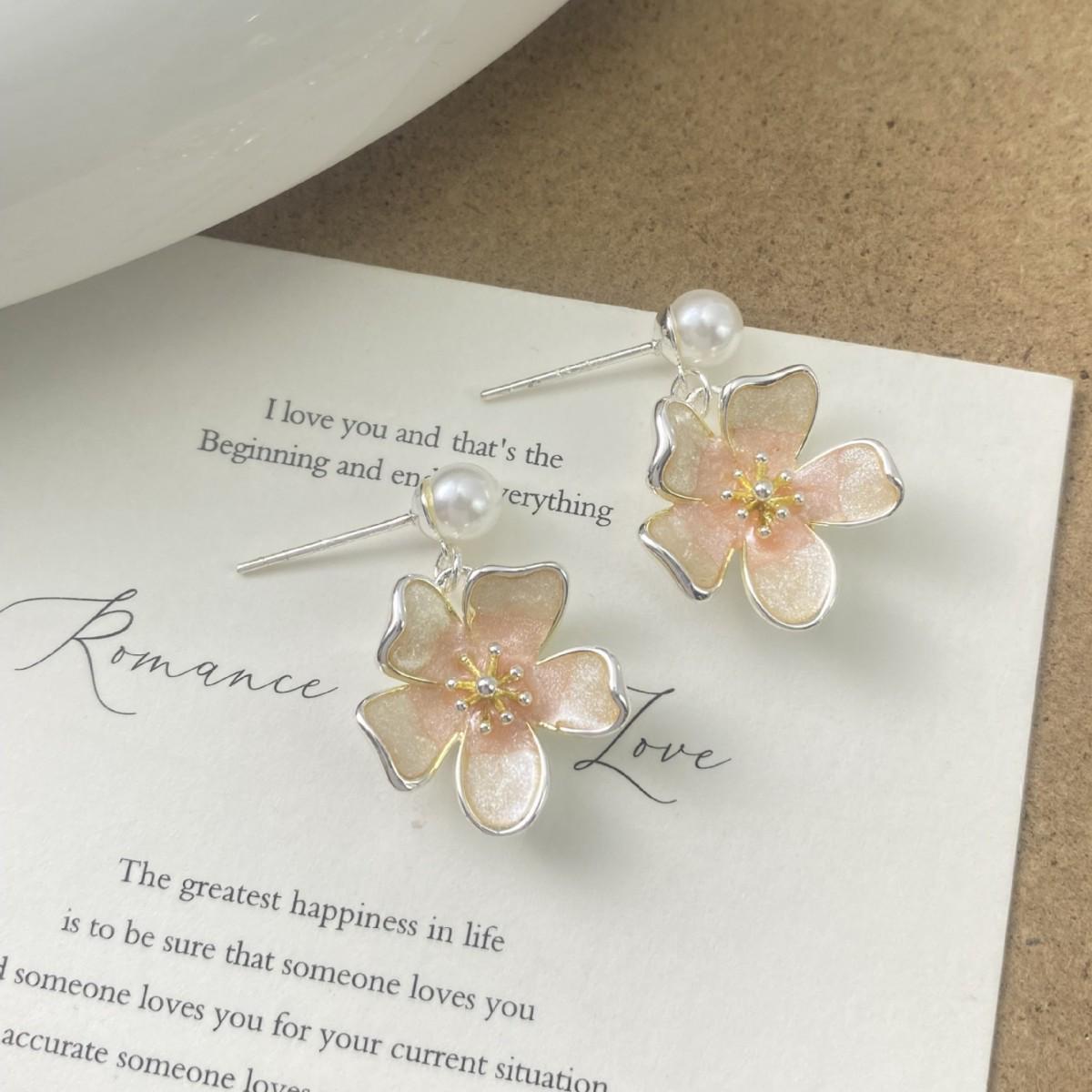Retro Glazed Pearl Flower Stud Earrings - Elegant & Versatile S925 Silver