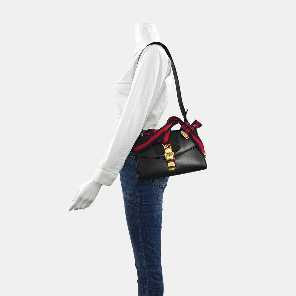 [Pre-Owned] Sylvie Gold Buckle Striped Web Satin Bow Wide Shoulder Strap Leather Handbag Crossbody Bag Shoulder Bag Small - Fair #RL1CPQ