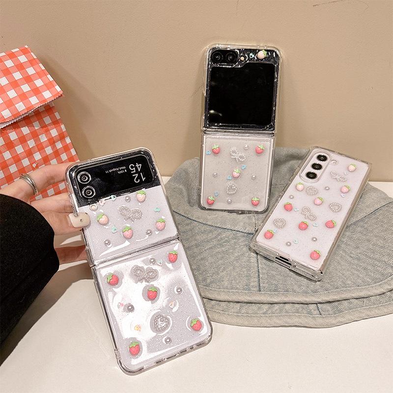 

Applicable To Samsung Zflip6 Clamshell Folding Screen Transparent Epoxy Mobile Phone Case Zfold5 Strawberry Love Woman samsung zflip3
