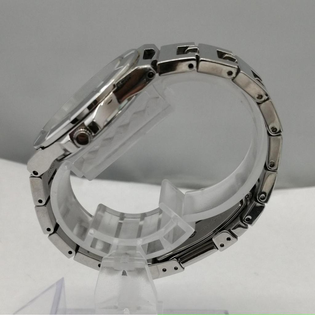 Used SEIKO SY89-0B30 quartz watch