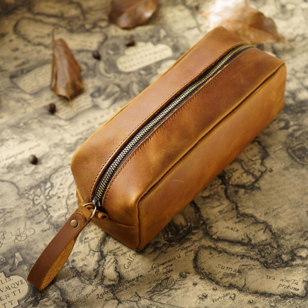 2026 First-layer Cowhide Pencil Bag, Square Retro Crazy Horse Leather Zipper, Simple and Large-capacity Pencil Stationery Bag.