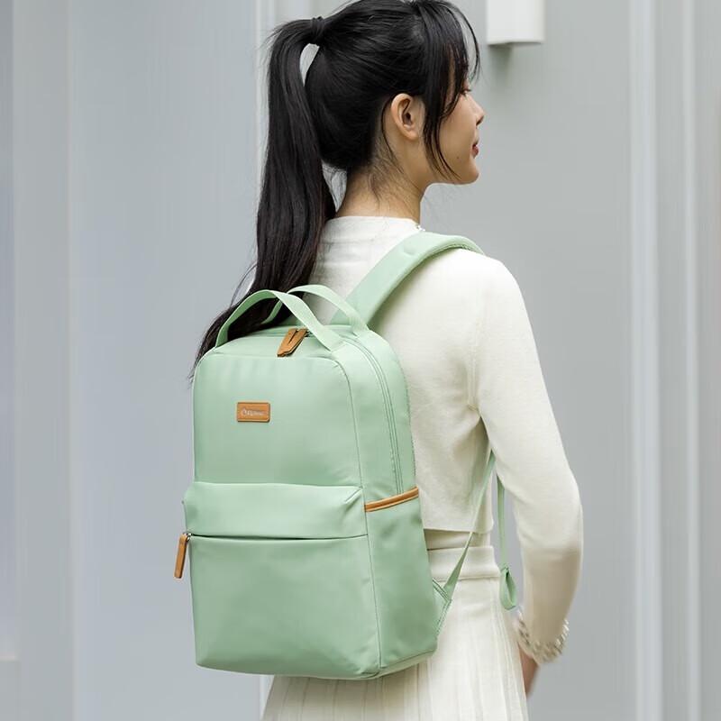 Diplomat DS-14109L 14-inch Laptop Backpack
