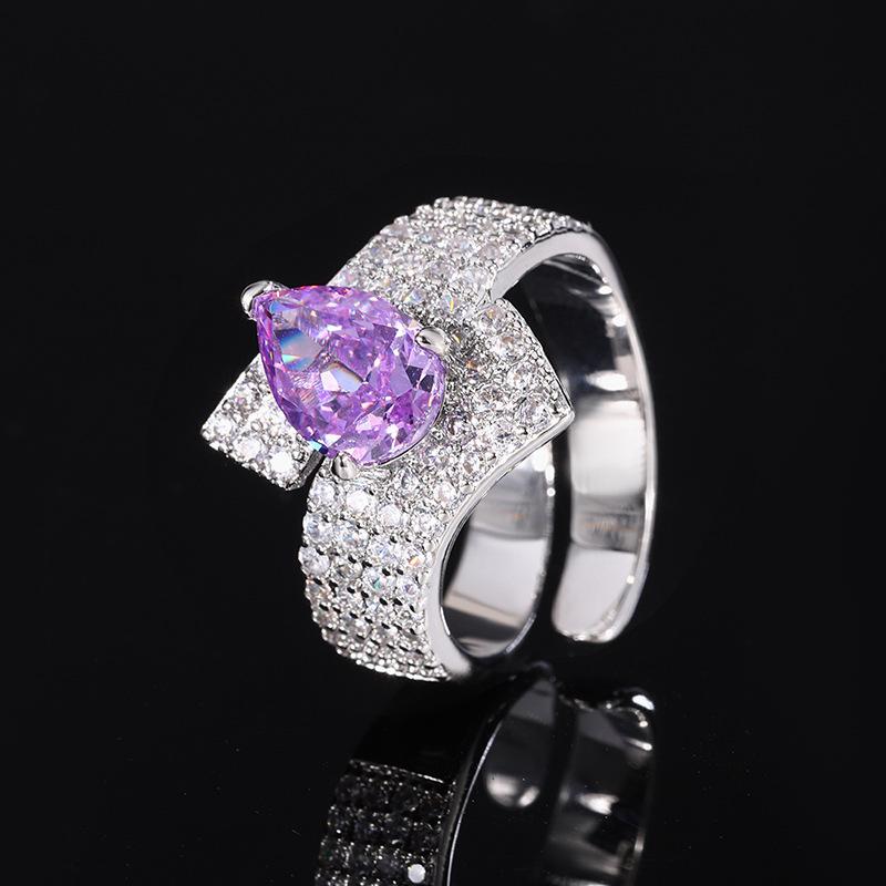 Kupferboden Vergoldet Hochkohlenstoff Diamant Eis Schliff Temperament Schlichter Birnenförmiger Ring Damen 7 * 10