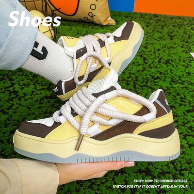 New Versatile Couple Skateboarding Shoes Increase Weight Lightweight Men's and Women's Fashion Casual Shoes Student Sports Shoes