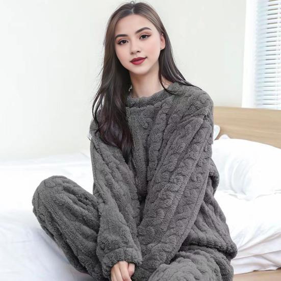 2 buc/set Set pijamale de iarnă din lână corali îngroșată, textura răsucită rotundă